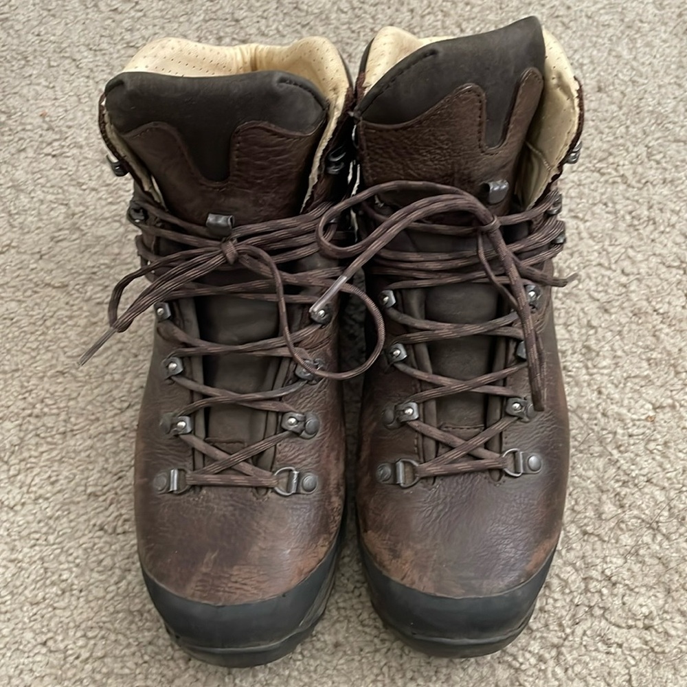 Hanwag Lhasa Lady yak leather hiking boot size 9.5 US